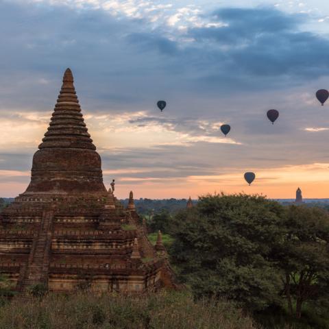 Watching the sunrise in Bagan, Myanmar | N.Jackson